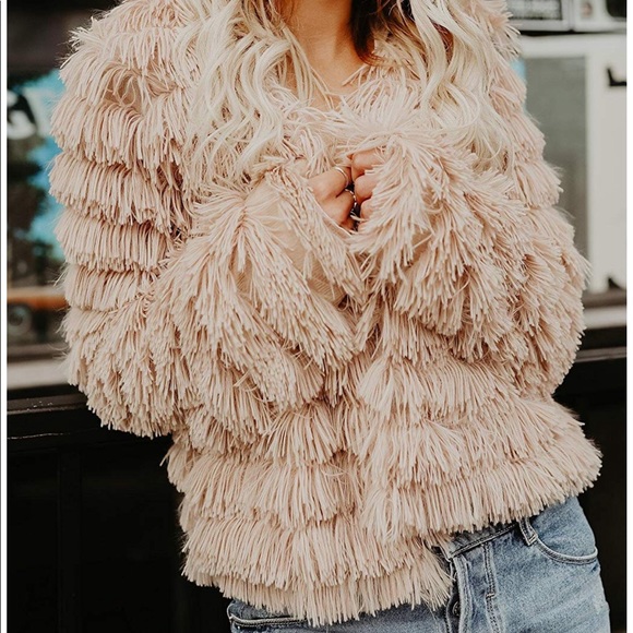 LAST 1!!!! HP❤️ NWT Chic Shaggy Faux Fur Coat - Picture 4 of 7